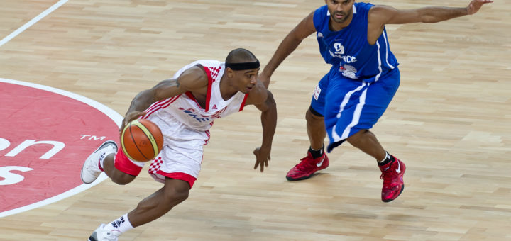 Tony Parker en défense